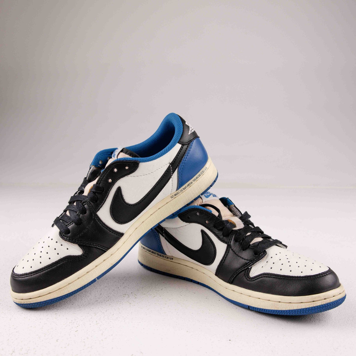 Jordan 1 Retro Low OG SP Fragment x Travis Scott - Used - 4260