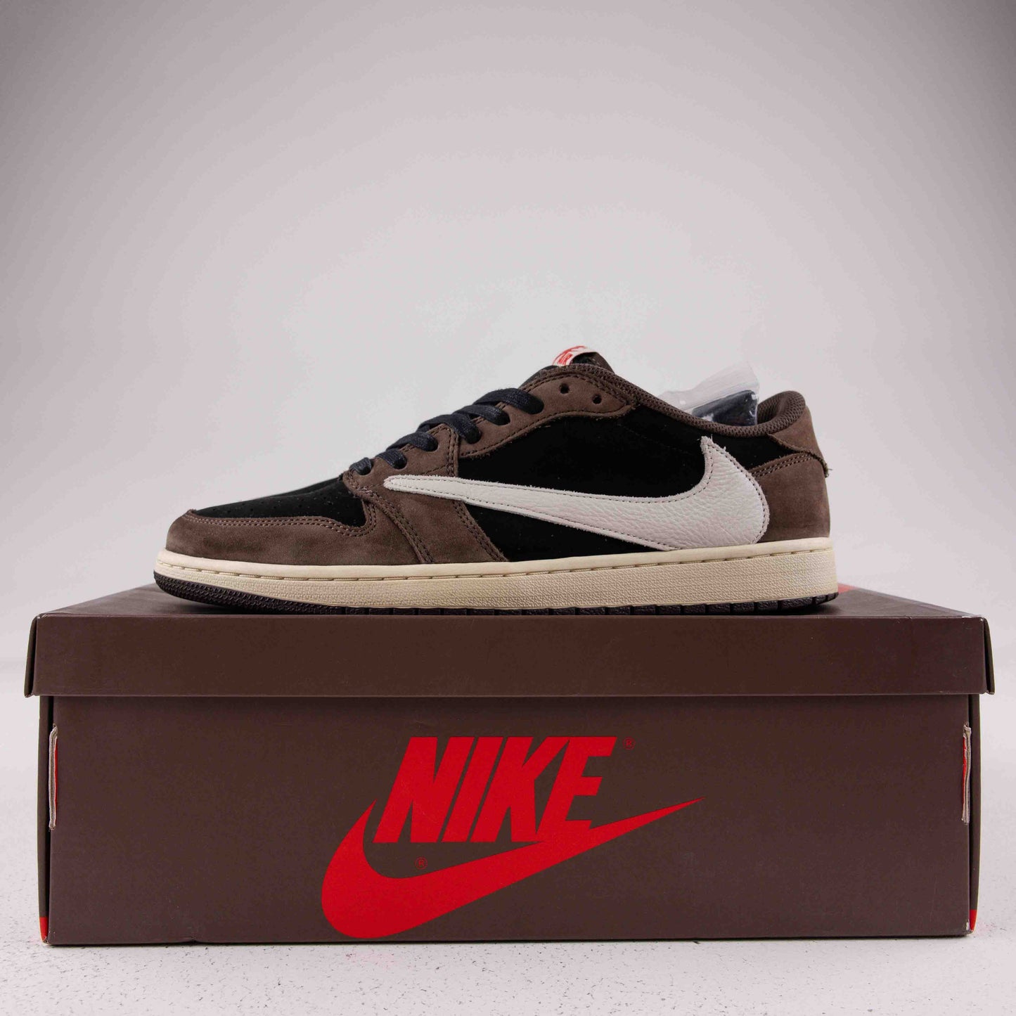 Jordan 1 Retro Low OG SP Travis Scott Mocha - Used - 1602
