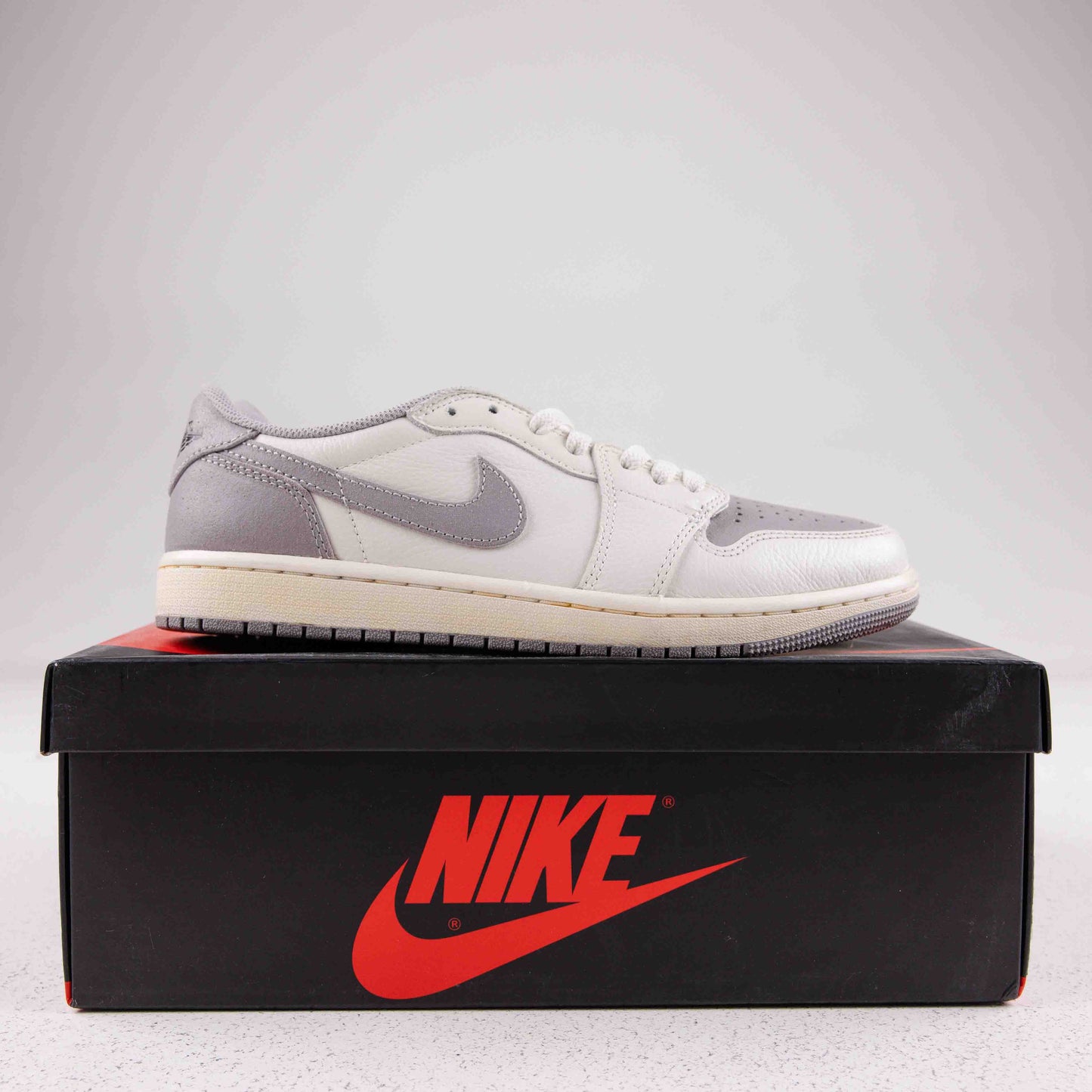 Jordan 1 Retro Low OG Atmosphere Grey - Used - 4308