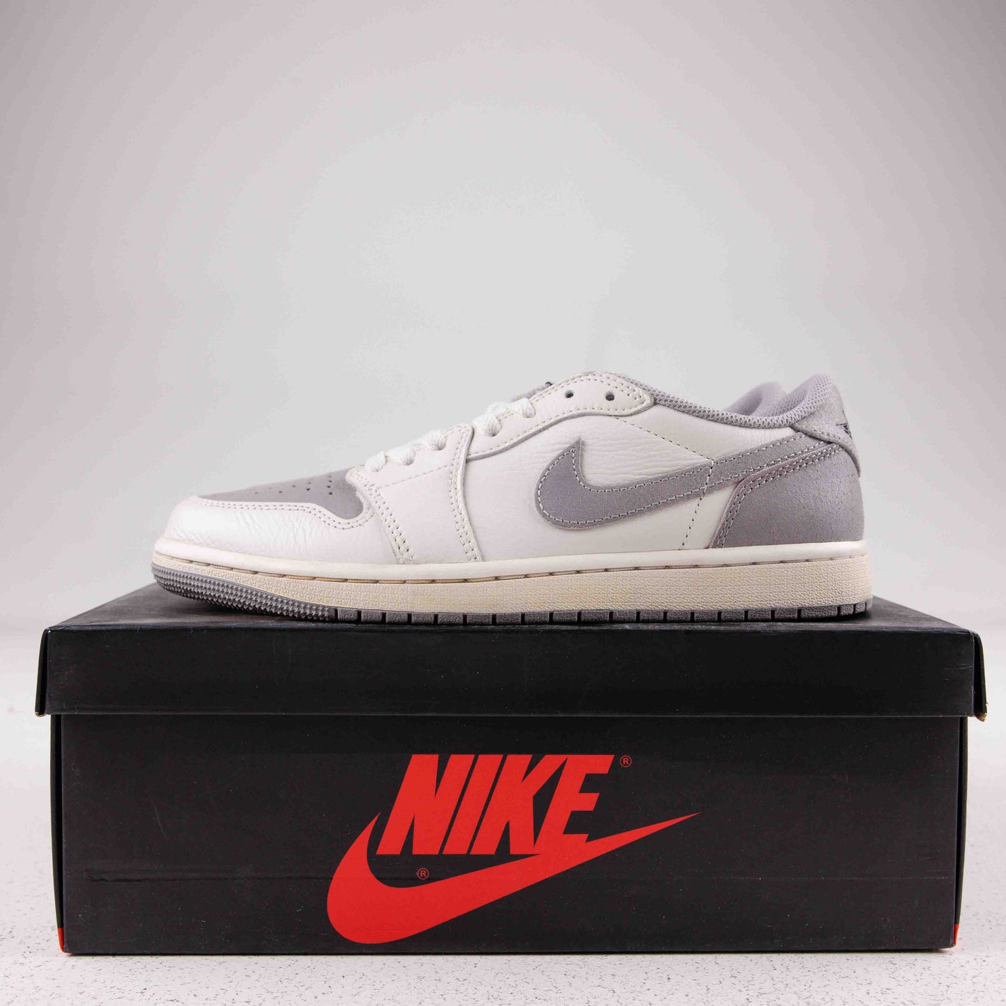 Jordan 1 Retro Low OG Atmosphere Grey - Used - 4308