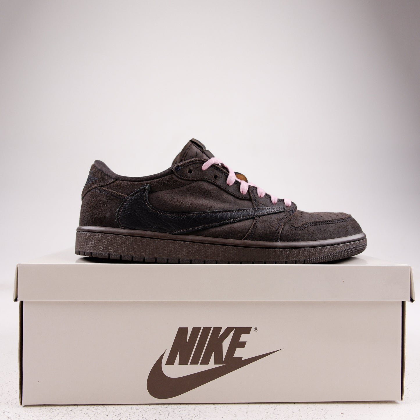 Jordan 1 Retro Low OG SP Travis Scott Velvet Brown - Used - 3636