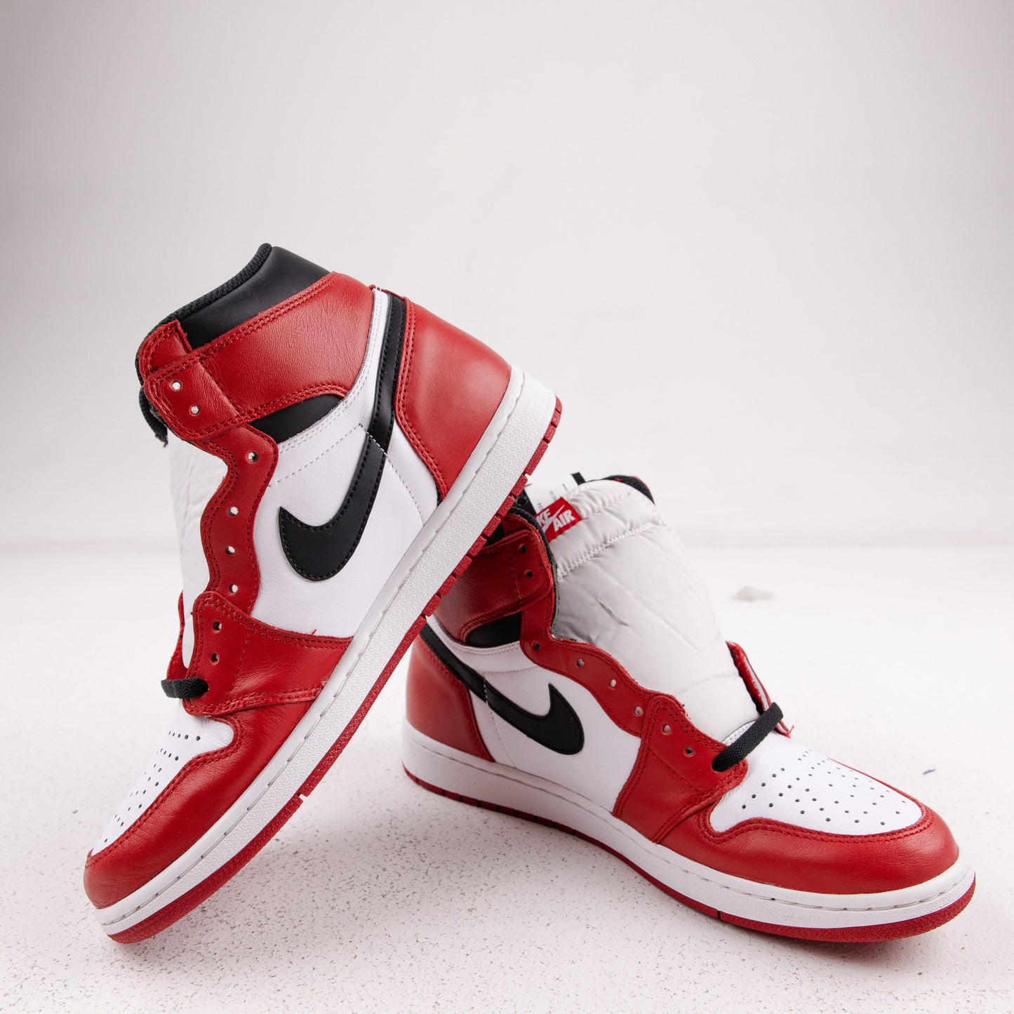 Jordan 1 Retro Chicago (2015) - Used - 3634