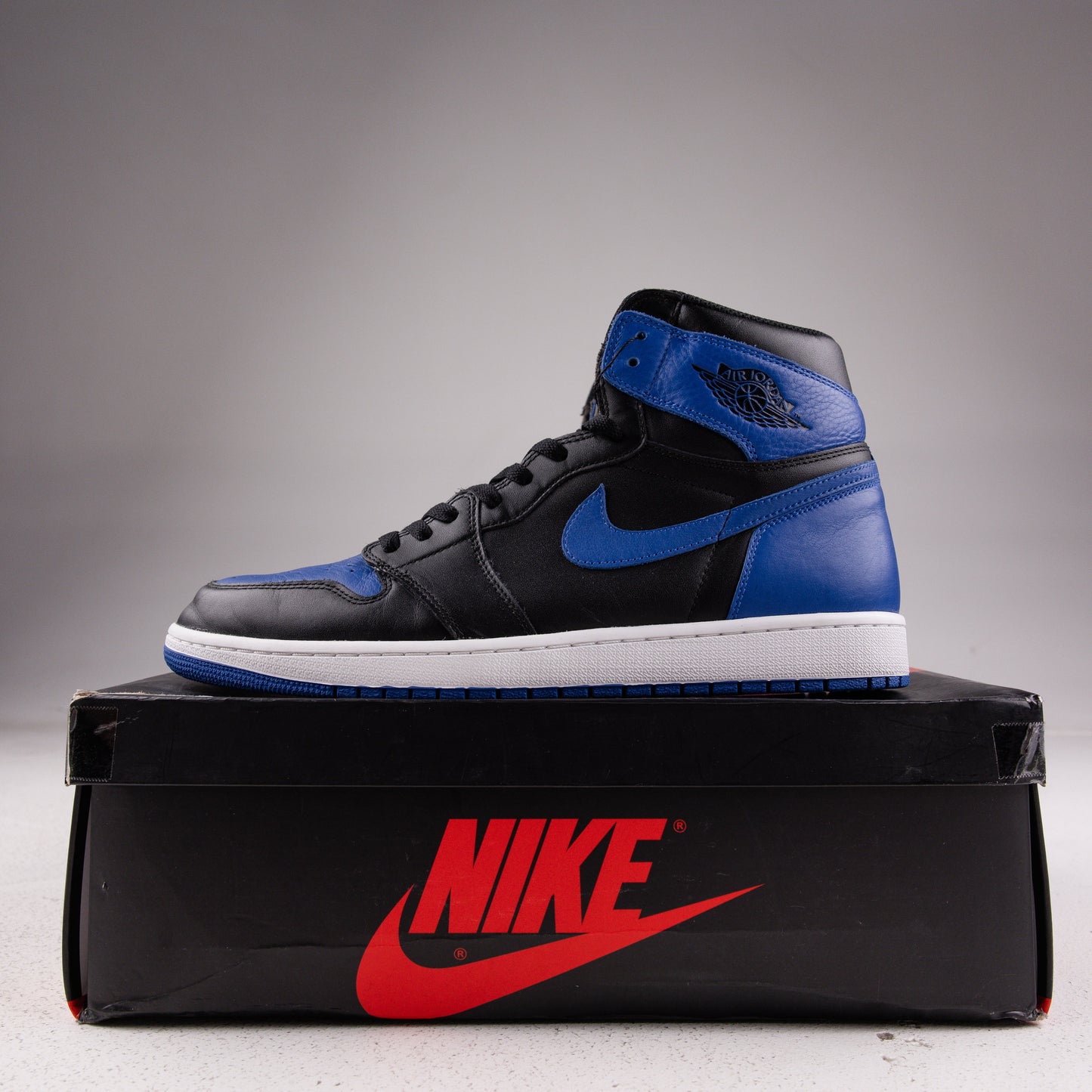 Jordan 1 Retro Royal (2017) - Used - 3653