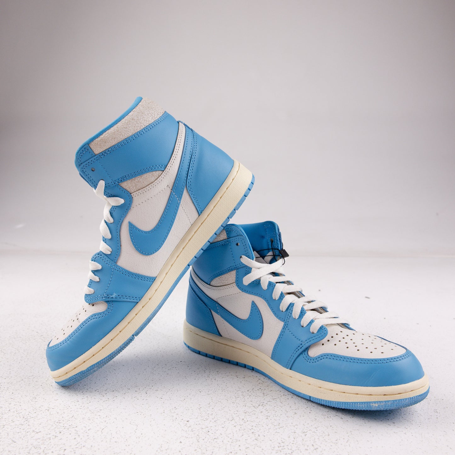 Jordan 1 Retro High OG UNC Reimagined - Used - 1689
