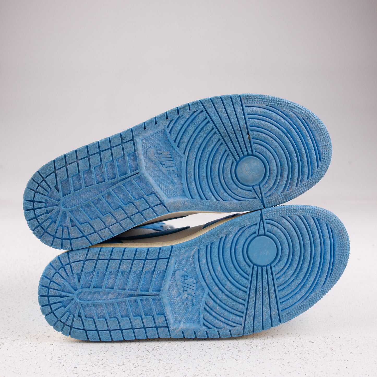 Jordan 1 Retro High OG UNC Reimagined - Used - 1689