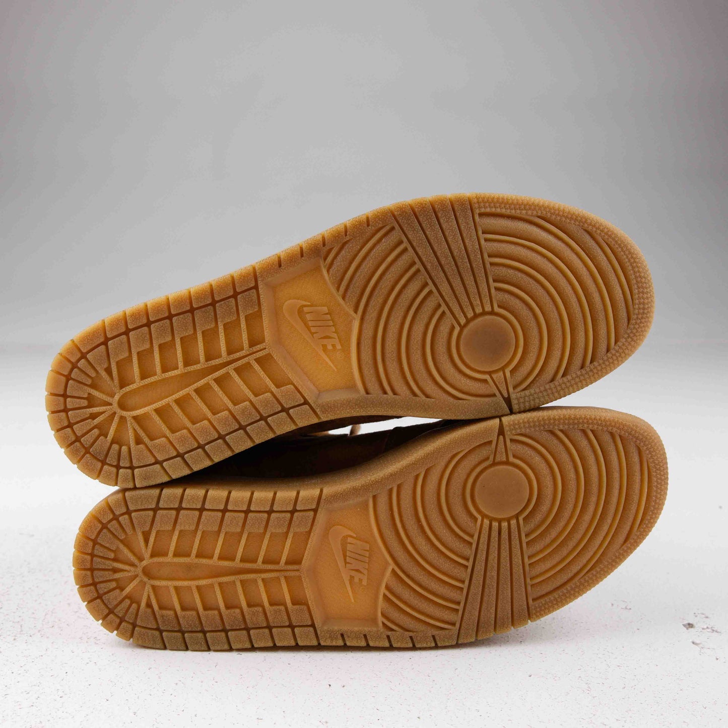 Jordan 1 Retro High Wheat - Used - 1525