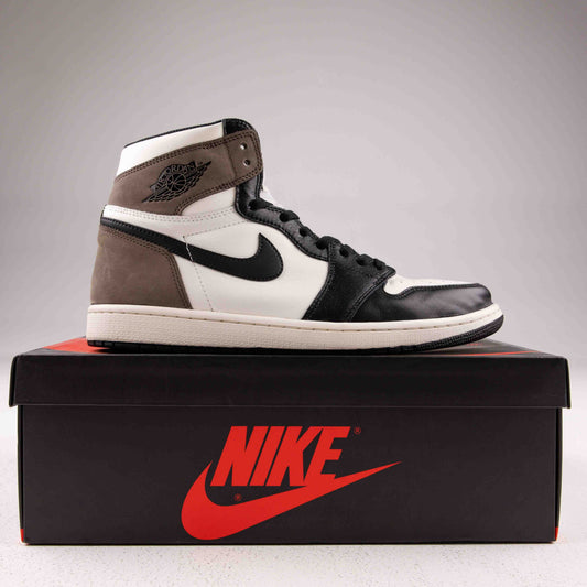 Jordan 1 Retro High Dark Mocha - Used - 4193