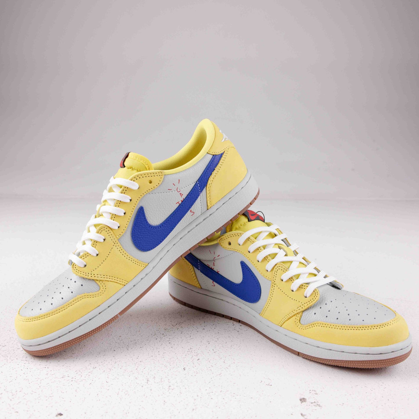 Jordan 1 Retro Low OG SP Travis Scott Canary (Women's) - Used - 1567