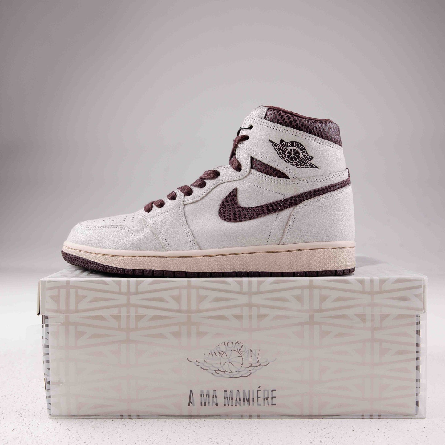 Jordan 1 Retro High OG A Ma Maniére - Used - 3557